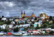 Archipiélago de Chiloé, donde la tierra abraza el mar y la historia se hace leyenda Castro - Chiloé